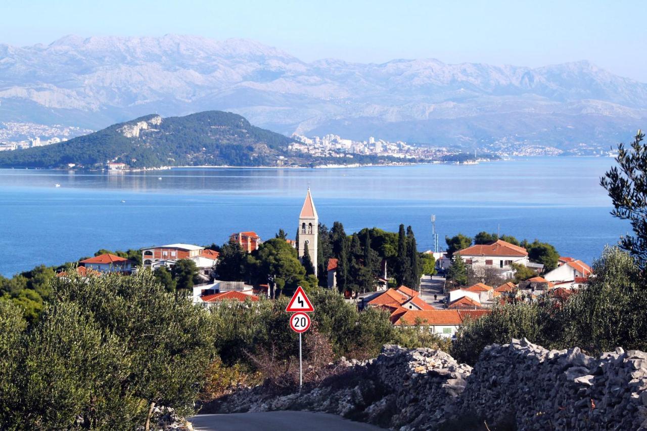 Apartments By The Sea Slatine, Ciovo - 11126 Экстерьер фото